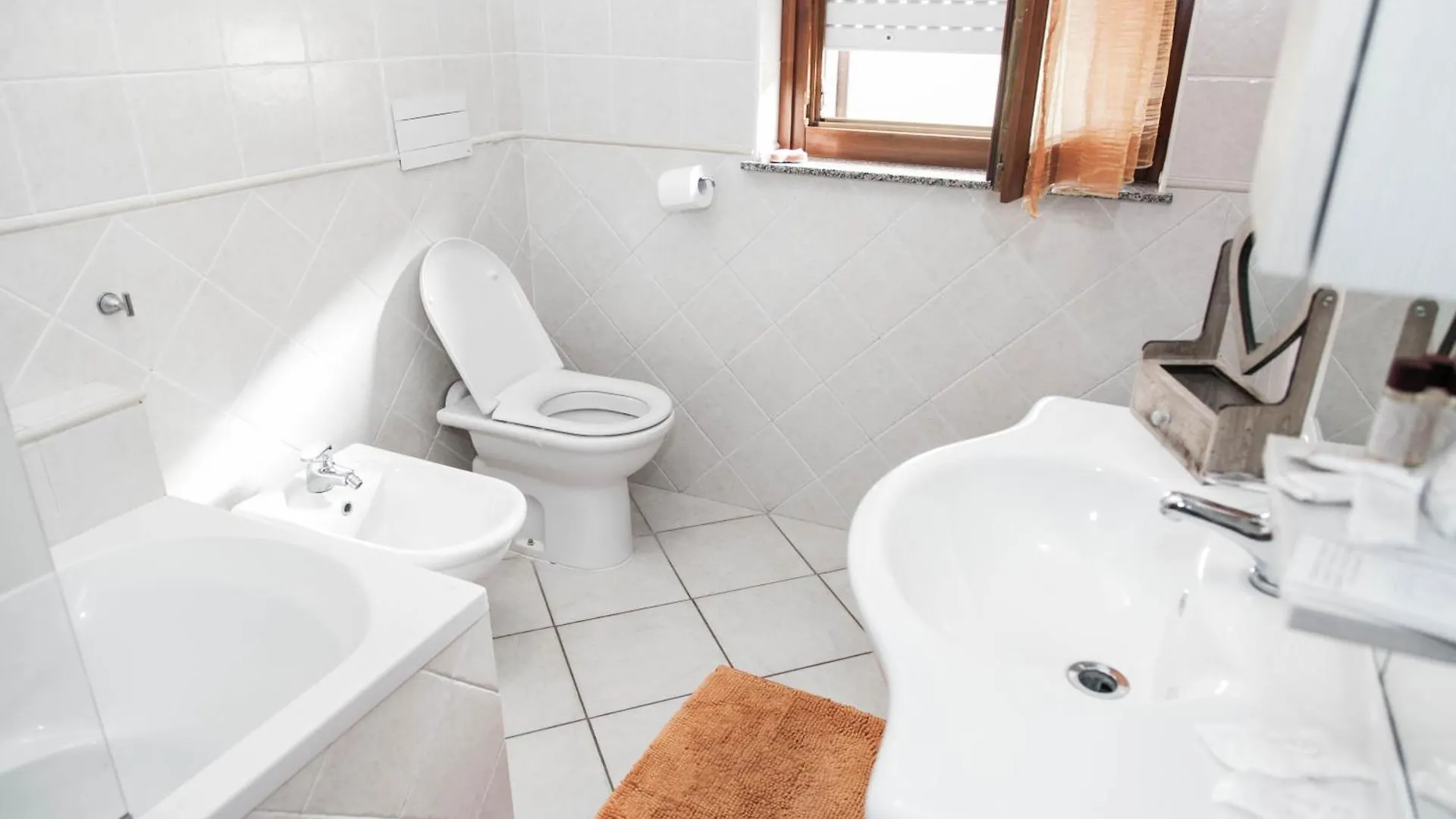 Gadem Apartment Alghero 0*,